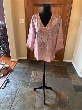 Source Unknown Pink Floral V-Neck Satin Crop Top